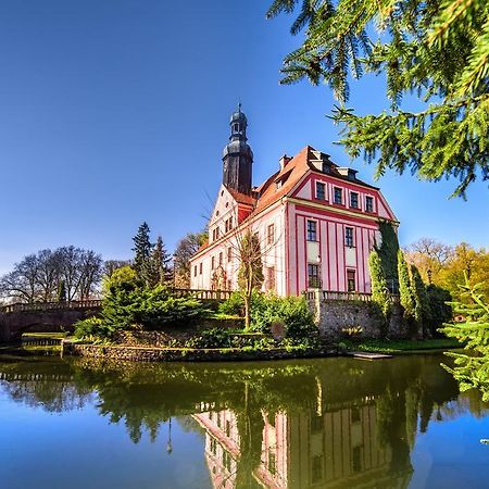 Boutique Palac Warmatowice Sienkiewiczowskie Legnica Bagian luar foto