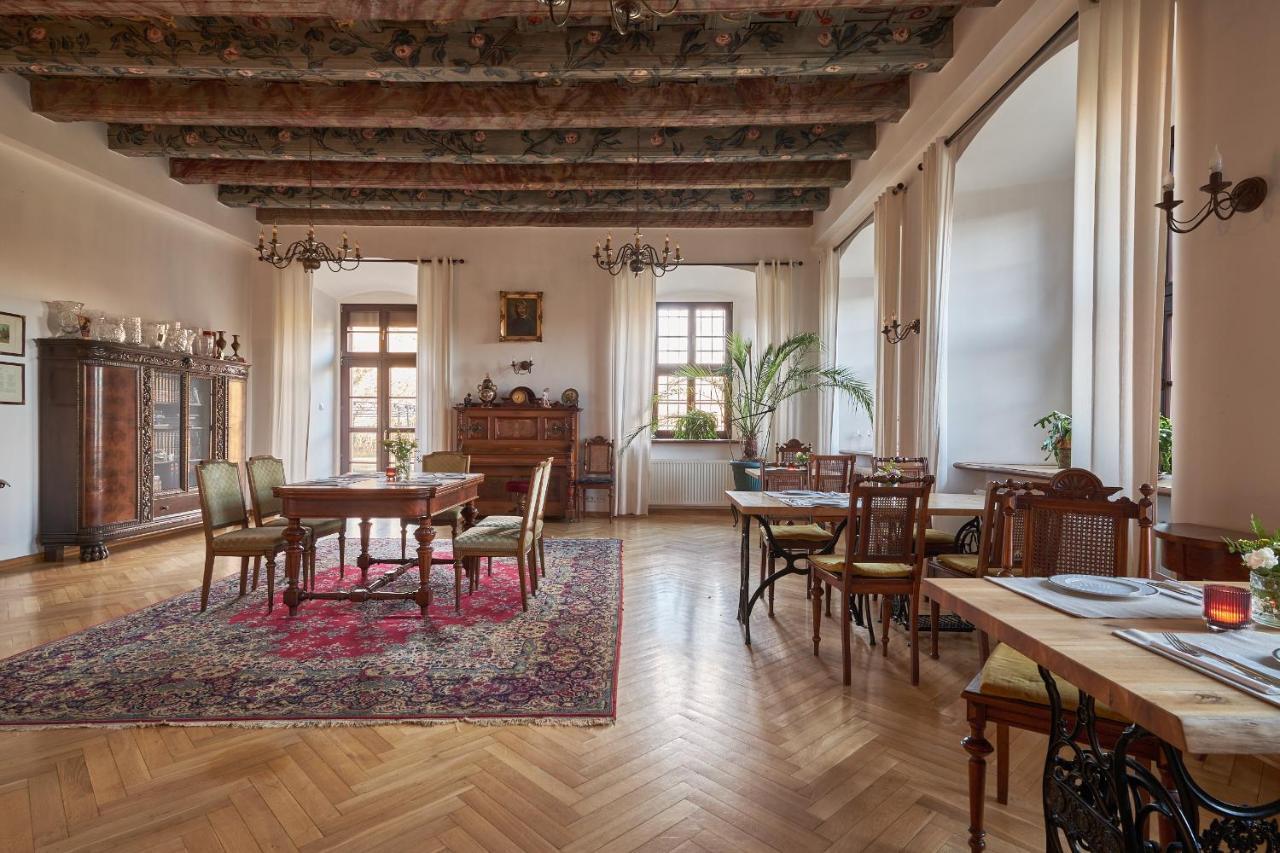 Boutique Palac Warmatowice Sienkiewiczowskie Legnica Bagian luar foto