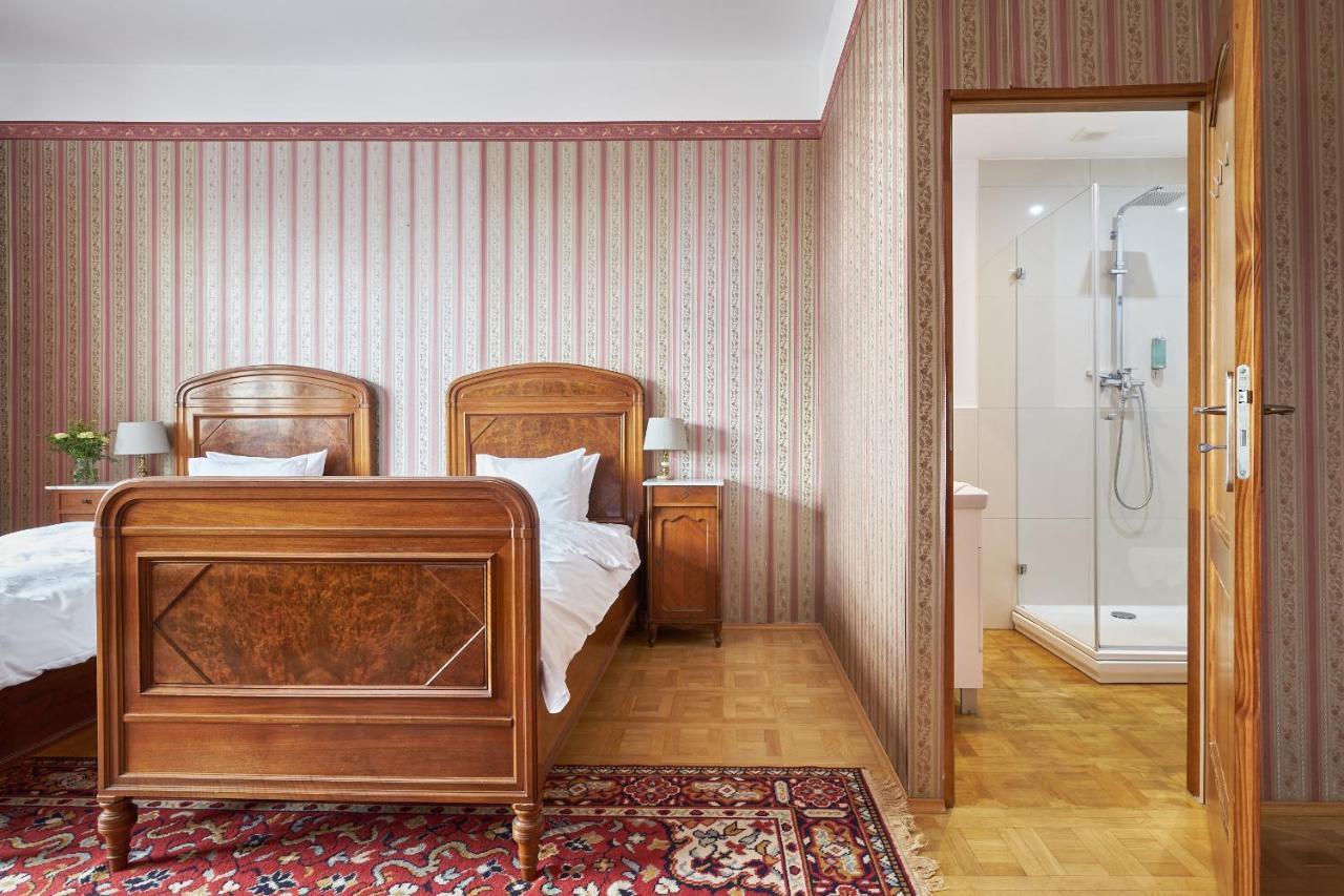 Boutique Palac Warmatowice Sienkiewiczowskie Legnica Bagian luar foto