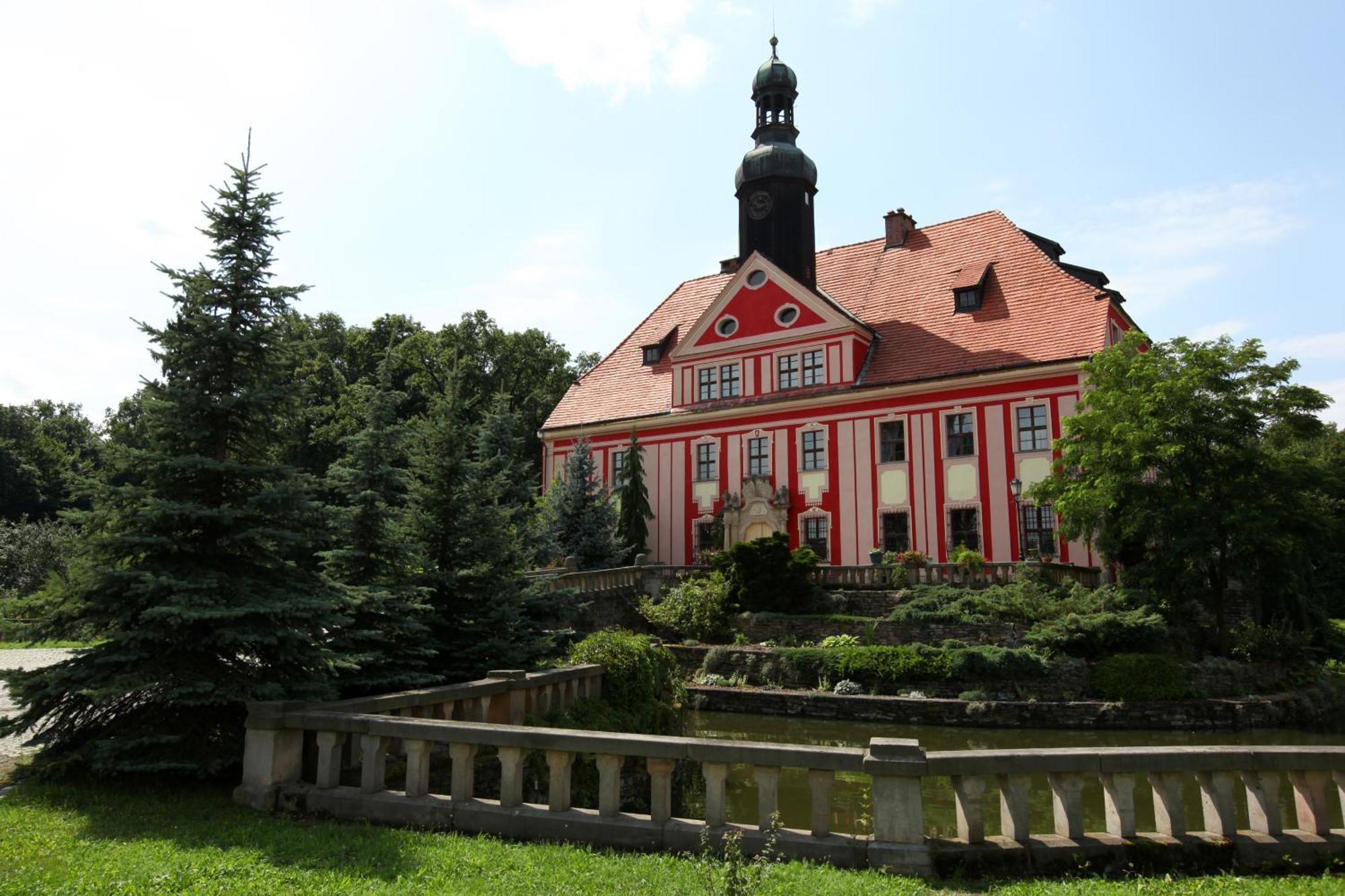 Boutique Palac Warmatowice Sienkiewiczowskie Legnica Bagian luar foto