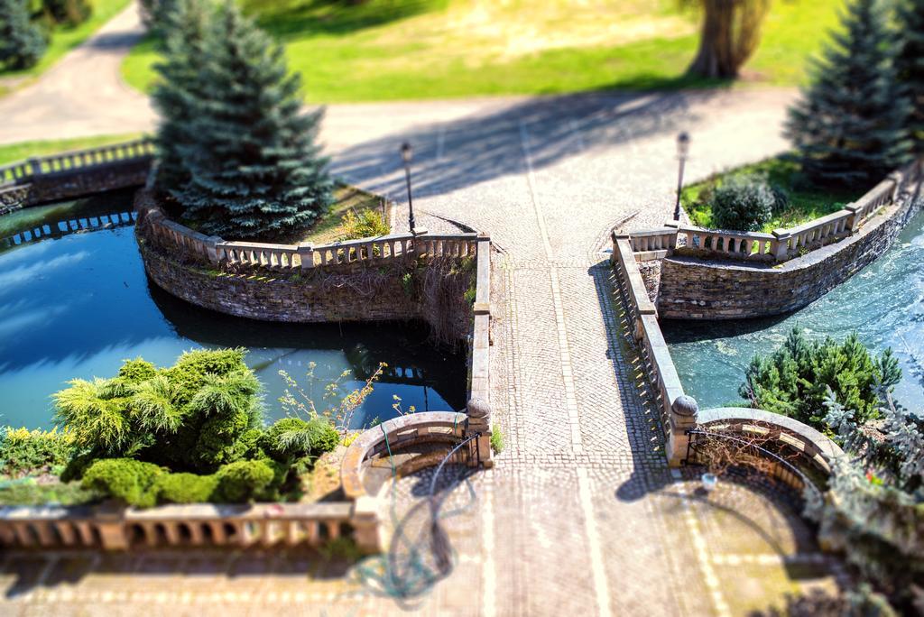 Boutique Palac Warmatowice Sienkiewiczowskie Legnica Bagian luar foto